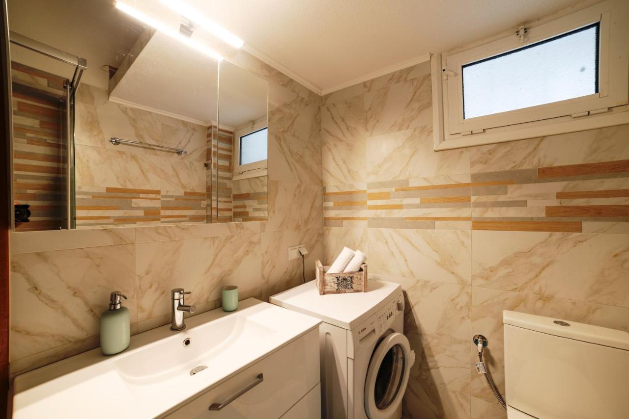 Porto Ofrynio Central Deluxe Golden Apartment Ofrínion Eksteriør bilde